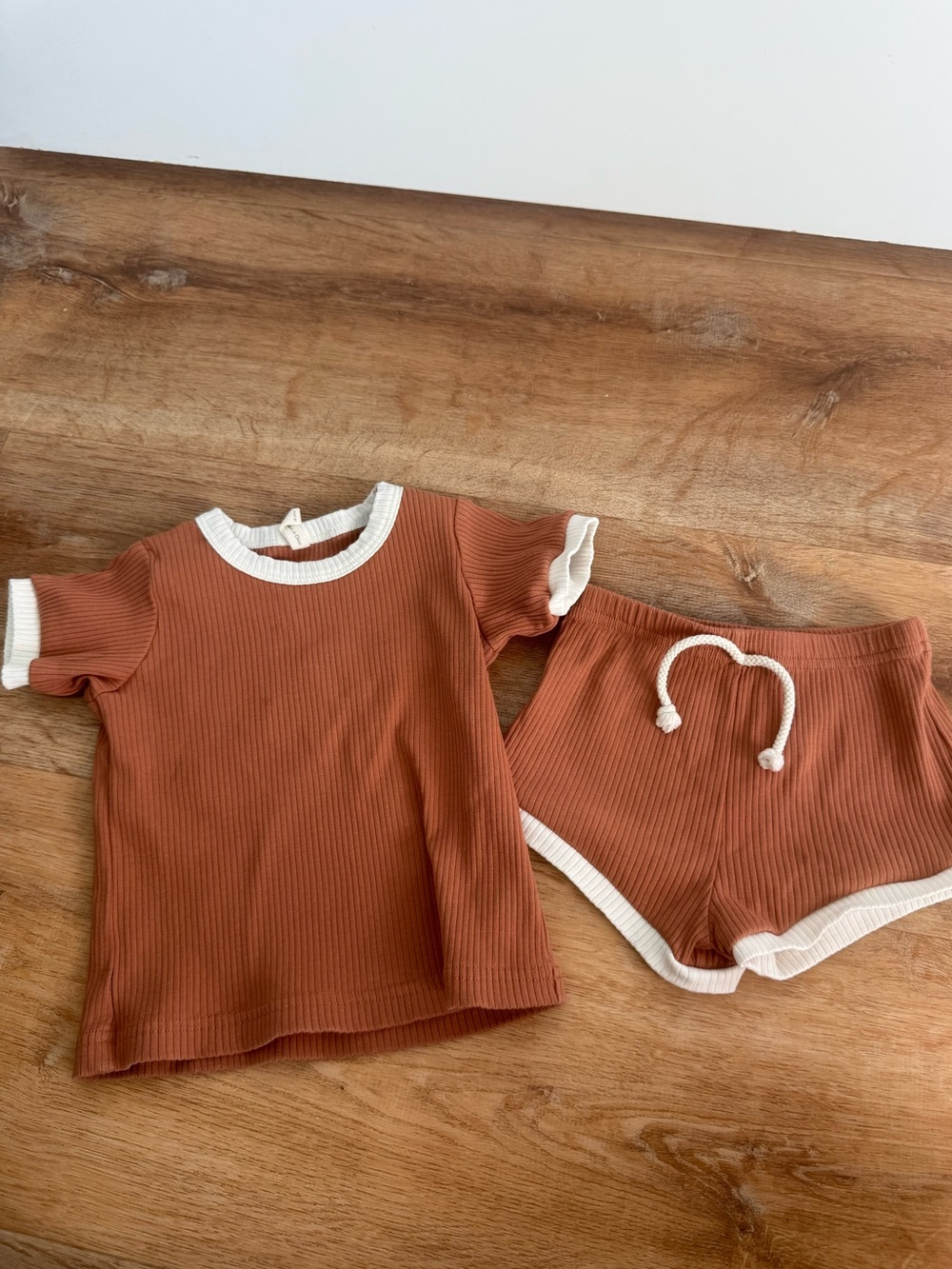 Ribbed Two-Piece Lounge Set in Rust with Cream Trim Quincey Mae